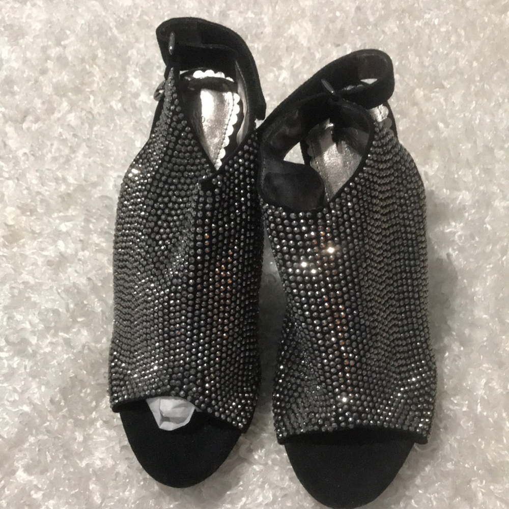 NEW GORGEOUS HELEN’S HEART PROM PAGEANT HEELS❣️ - Picture 2 of 6